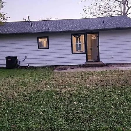 Serene 4 Bedroom Home Near Weatherford-19 Minute Drive